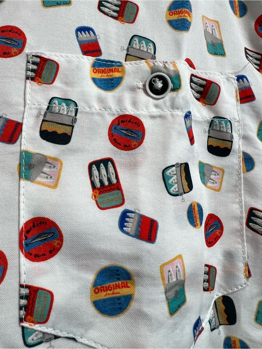 🐟 Magaschoni Man Sardines Button-Down Shirt size small - luxe soft Cape Cod Vibe